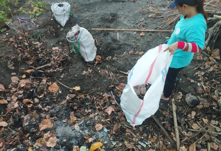 Beach Clean-Up_Pemuteran_3