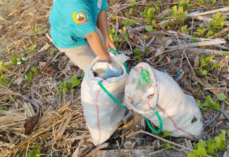 Beach Clean-Up_Pemuteran_4